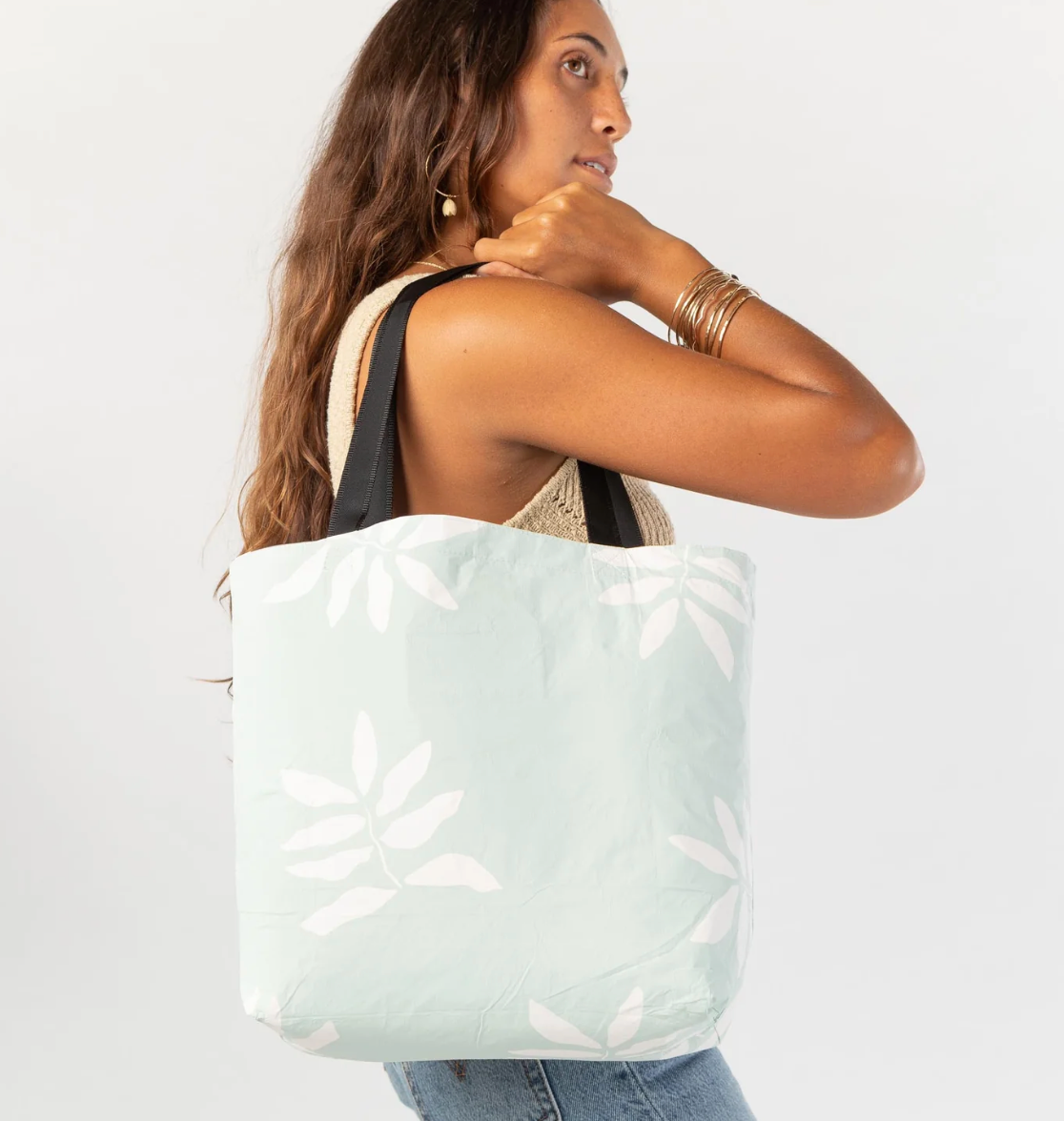 Flora RVS Tote Eve