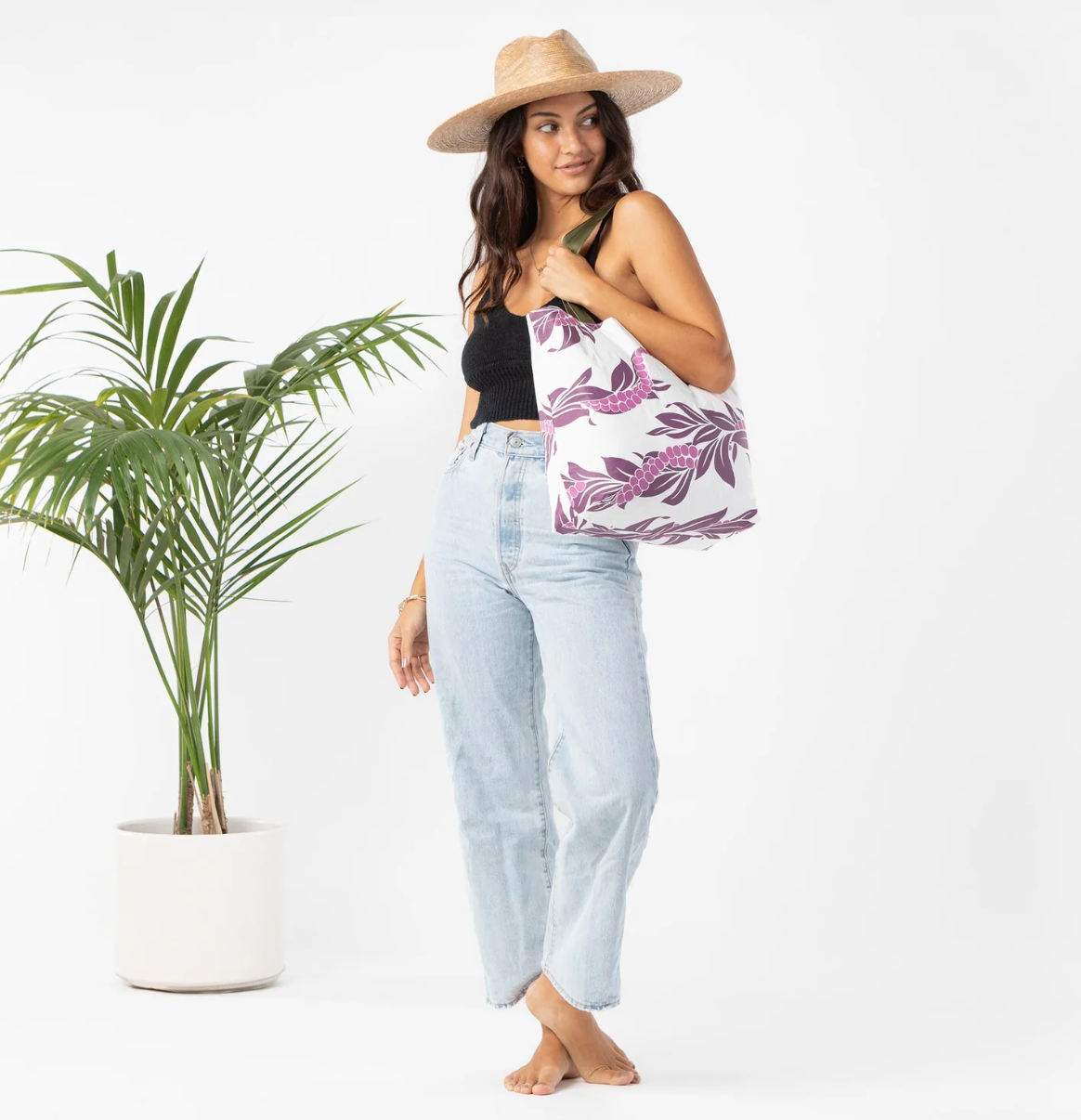 Kauai Mokihana 23 RVS Tote Berry