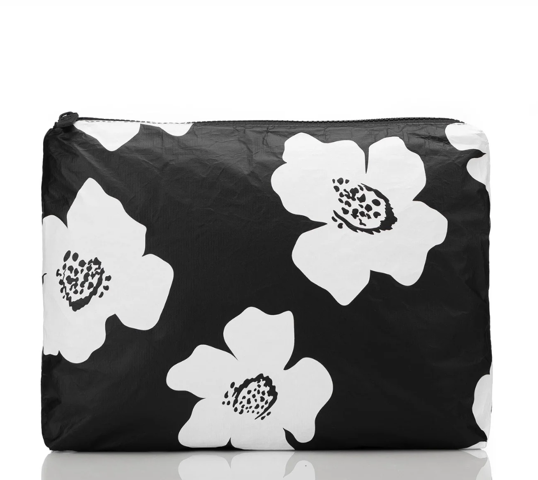 Mid Pouch - Pua White on Black
